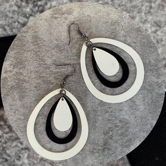 2/$15 50s Mod earrings